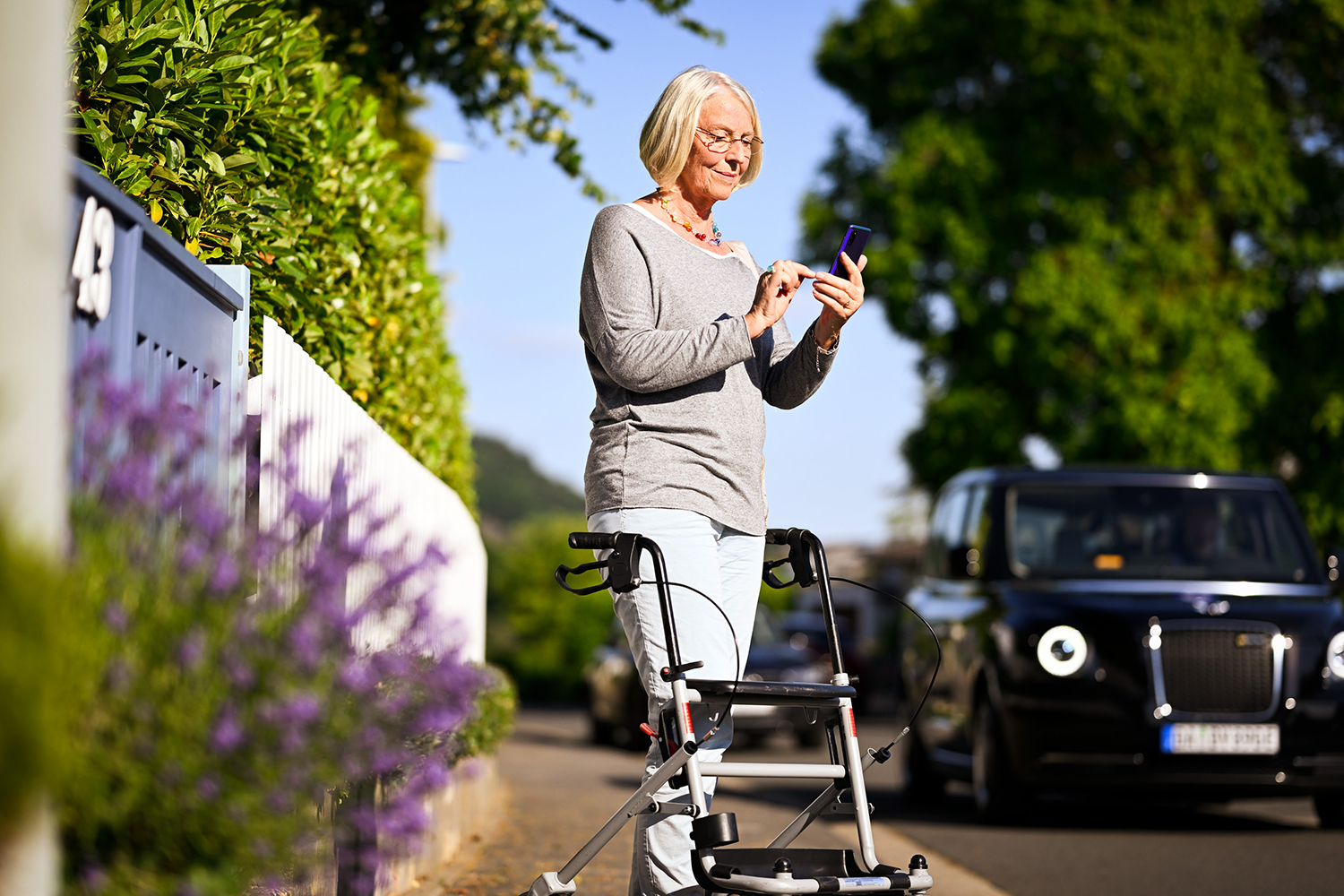 Passenger booking a on-demand ride with ioki